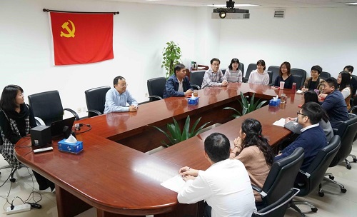 國(guó)認(rèn)中心組織集體學(xué)習(xí)觀看《榜樣3》